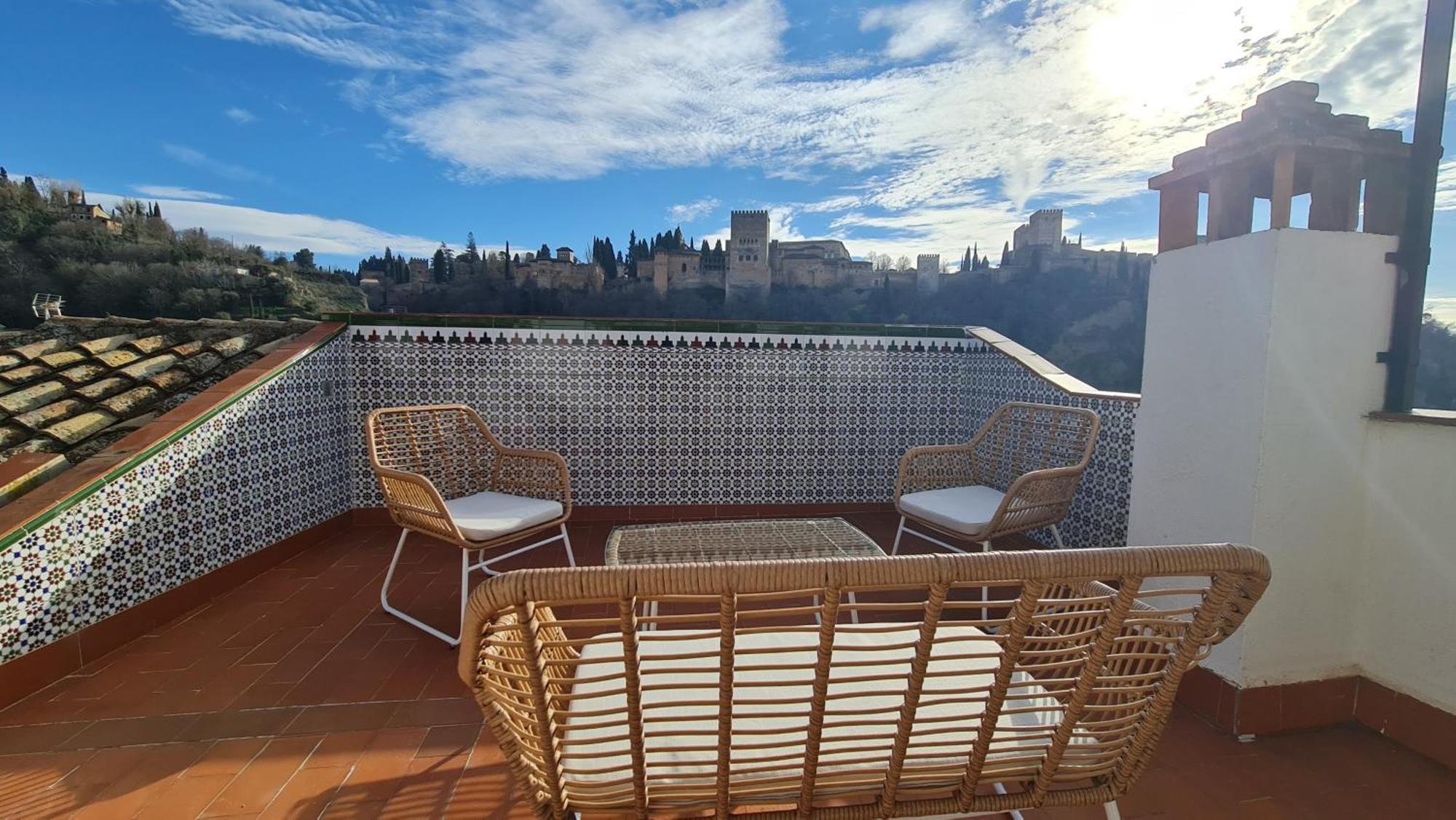 Zenit Mediterranean Suites By Florentia Homes Granada Dış mekan fotoğraf
