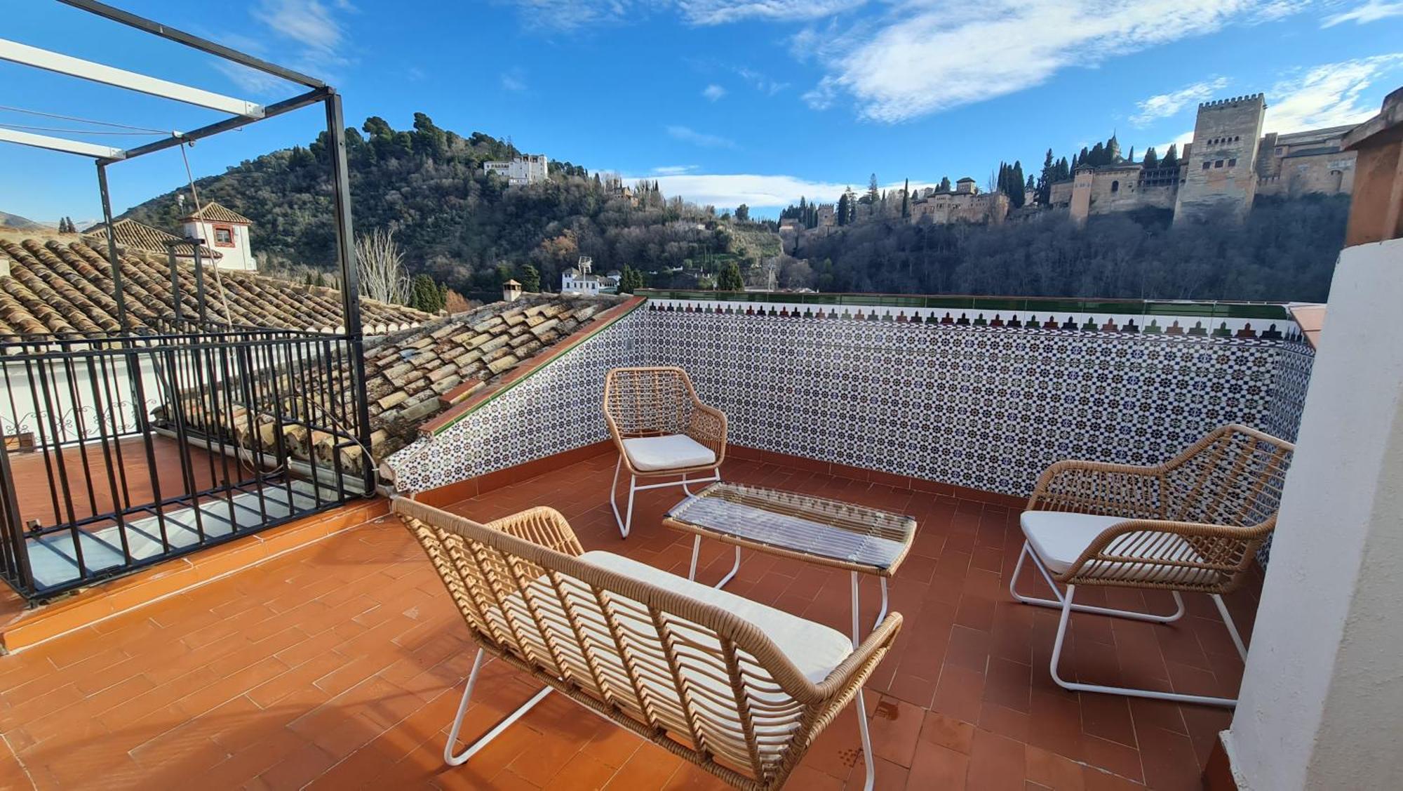 Zenit Mediterranean Suites By Florentia Homes Granada Dış mekan fotoğraf